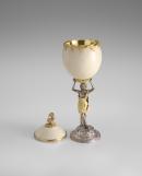 Standing cup