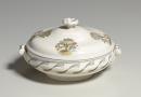 Garden pattern, covered vegetable dish