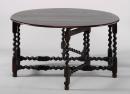 Gate-leg table