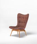 R152 Contour chair