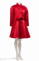 Suit comprising jacket and skirt