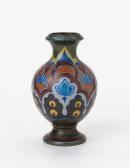 Co Bo, vase