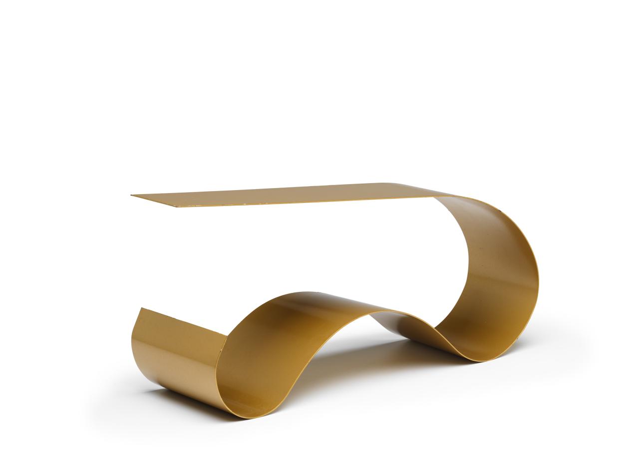 April GLASER-HINDER<br/>
<em>Hovering</em> (1975) <!-- (view 2) --><br />

powder-coated steel<br />
21.8 x 15.3 x 48.0 cm (variable)<br />
National Gallery of Victoria, Melbourne<br />
Gift of Clio Curtis in memory of Harry Nicolson, 2023<br />
2023.604<br />
© April Glaser-Hinder
<!--152151-->