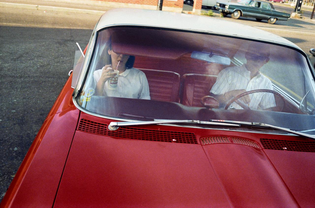 William Eggleston Portraits<br/>
William Eggleston<br/>
<em>Untitled, 1965-8</em><br/>
Dye-transfer print, printed 2004, 305 x 451mm<br/>
Wilson Centre for Photography<br/>
© Eggleston Artistic Trust<br/>