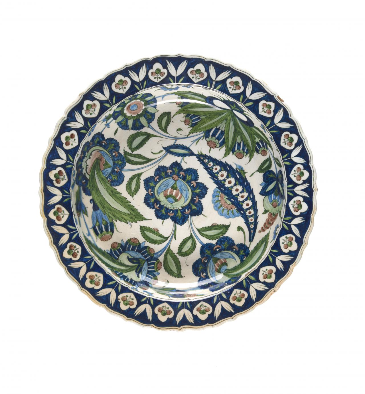 MANIFATTURA FIGLI DI GIUSEPPE CANTAGALLI, Florence (manufacturer)<br/>
<em>Dish</em> (c. 1895) <!-- (recto) --><br />

earthenware (maiolica)<br />
7.7 x 38.7 x 38.8 cm<br />
National Gallery of Victoria, Melbourne<br />
Purchased, 1895<br />
258-D2<br />

<!--21503-->