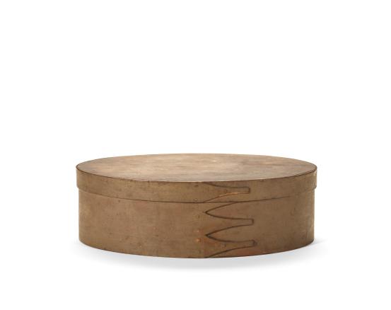 UNITED STATES (manufacturer)<br/>
<em>Covered box</em> (1800-1900) <!-- (full view) --><br />

Maple (Acer sp.), Pine (Pinus sp.), copper<br />
(a-b) 10.9 x 34.1 x 23.7 cm (overall)<br />
National Gallery of Victoria, Melbourne<br />
Marjorie Josephs-Wilks Bequest, 2025<br />
<br />

<!--158434-->