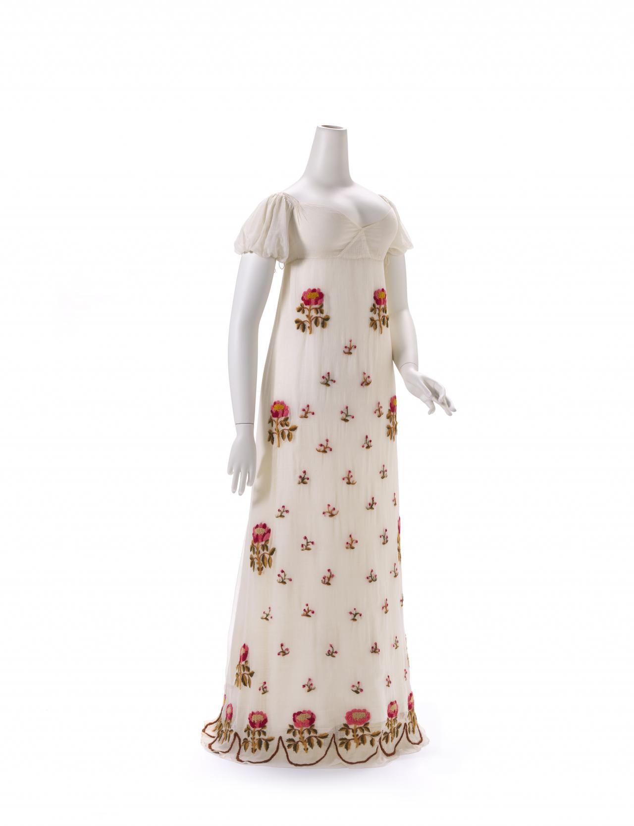 ENGLAND<br/>
<em>Dress</em> (c. 1815) <!-- (front 3/4) --><br />

cotton, wool<br />
118.5 cm (centre back)<br />
National Gallery of Victoria, Melbourne<br />
Purchased, NGV Supporters of Fashion and Textiles, 2018<br />
2018.1048<br />

<!--135241-->