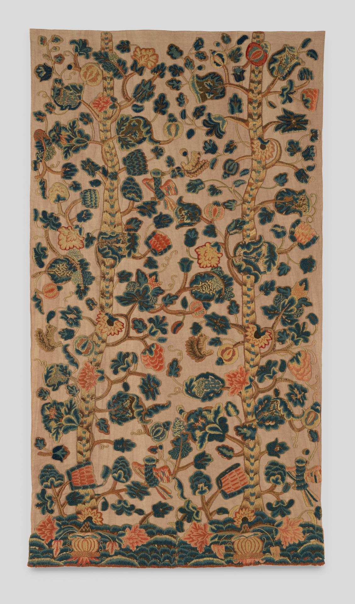 ENGLAND / SCOTLAND<br/>
<em>Hangings</em> (c. 1700) <!-- (front view) --><br />

linen, wool<br />
(a-b) 202.0 x 150.0 cm (each)<br />
National Gallery of Victoria, Melbourne<br />
Gift from the Estate of the late Dame Elisabeth Murdoch, 2018<br />
2018.1391.a-b<br />

<!--135956-->