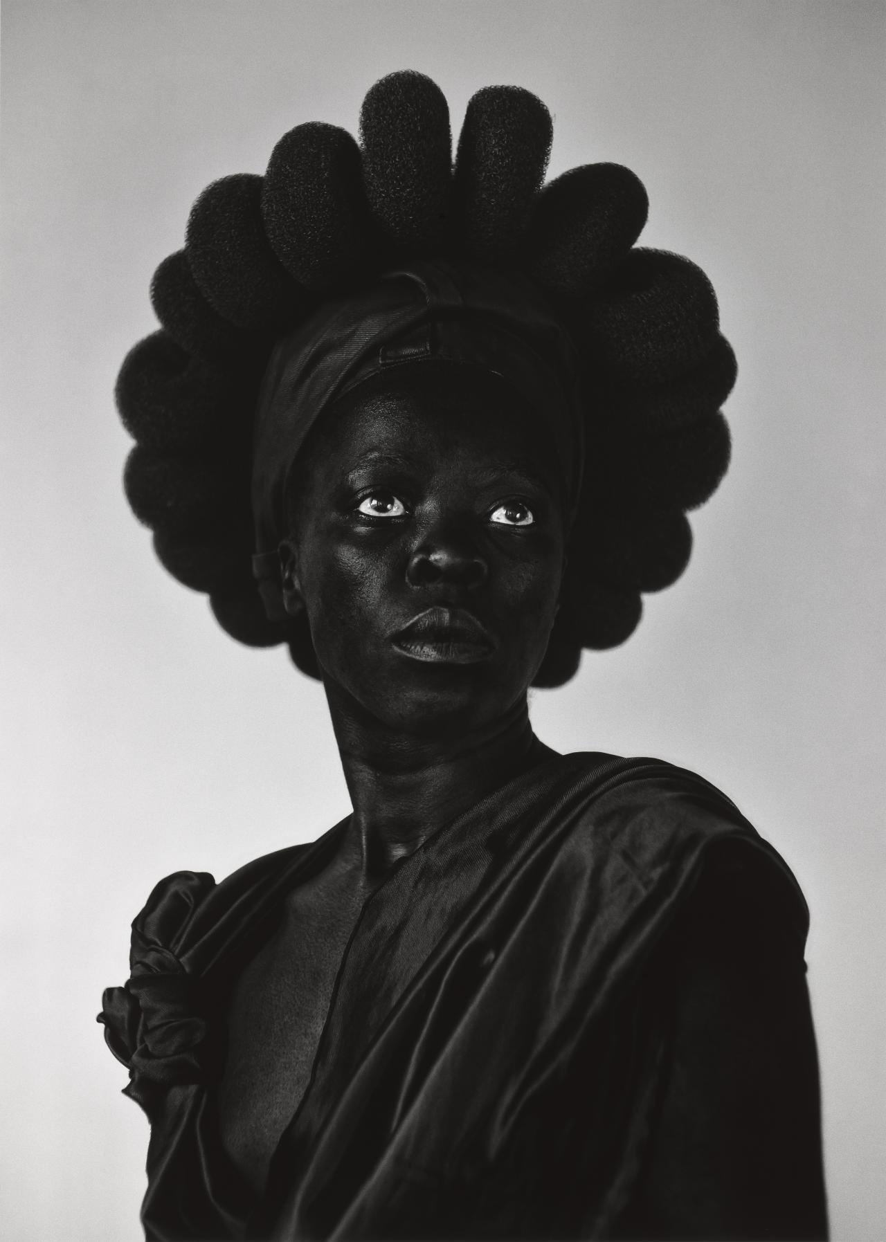 Zanele MUHOLI<br/>
<em>Ntozkhe II (Parktown)</em> (2016) <!-- (recto) --><br />
from the <i>Somnyama Ngonyama</i> series 2015–16<br />
gelatin silver photograph<br />
(99.0 x 74.0 cm) (image)<br />
National Gallery of Victoria, Melbourne<br />
Bowness Family Fund for Photography, 2017<br />
2017.461<br />
© Zanele Muholi. Courtesy of the artist and Yancey Richardson, New York
<!--123024-->