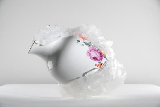 Lukas WEGWERTH<br/>
<em>Crystallization 152</em> (2019) <!-- (front) --><br />

porcelain, salt crystals<br />
24.3 x 33.5 x 24.3 cm<br />
National Gallery of Victoria, Melbourne<br />
Purchased with funds donated by Esther Frenkiel OAM and David Frenkiel, 2020<br />
2020.116<br />
&copy; Lukas Wegwerth / Image courtesy of Lukas Wegwerth and Gallery FUMI
<!--143625-->