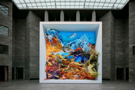 Refik ANADOL (designer)<br />
 REFIK ANADOL STUDIO, Los Angeles (design studio)<br/>
<em>Quantum memories</em> (2020) <!-- () --><br />

interactive colour digital animation, four-channel sound<br />
1015.0 x 1020.0 x 250.0 cm (variable) (installation)<br />
National Gallery of Victoria, Melbourne<br />
Commissioned by the National Gallery of Victoria, Melbourne Purchased with funds donated by Loti & Victor Smorgon Fund and Barry Janes and Paul Cross, 2021<br />
2021.18<br />
&copy; Refik Anadol. Photo: Tom Ross
<!--145052-->